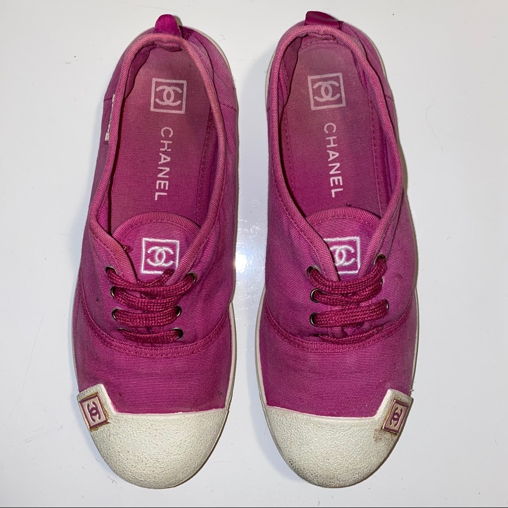 Chanel Fuchsia Magenta Pink cc Logo Sneakers